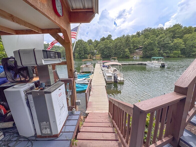 More Photos Of 270 Deyton Camp Rd, Robbinsville Marina For Sale