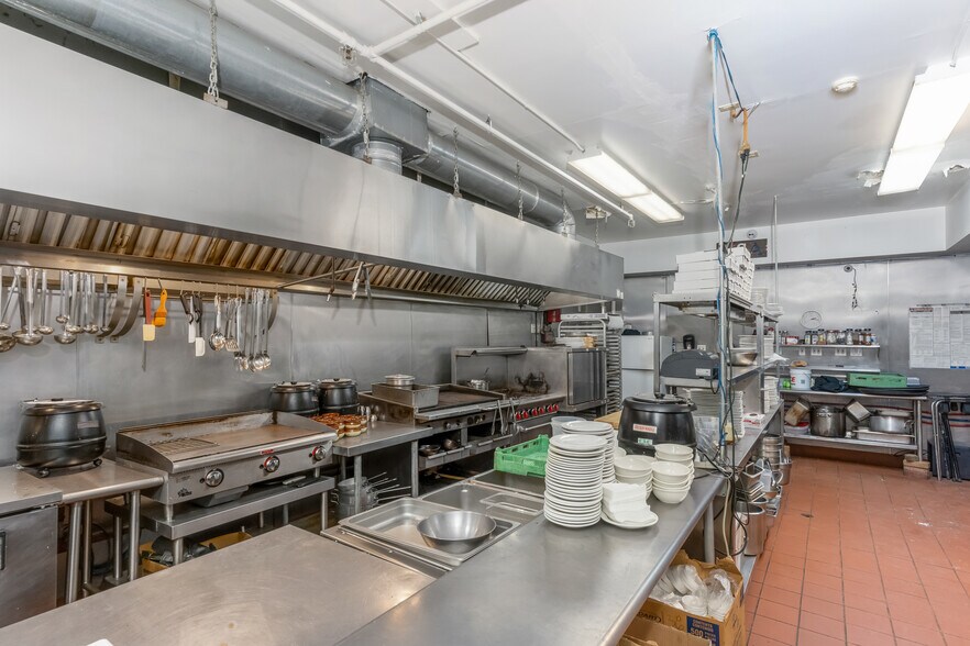 More Photos Of 6254 Main St, Tannersville Restaurant For Sale