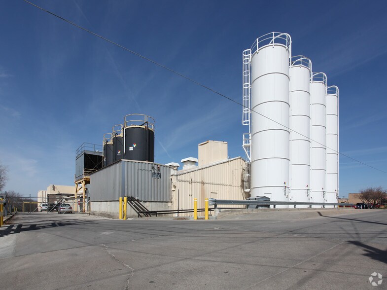 More Photos Of 140 Corum Rd, Excelsior Springs Manufacturing For Sale