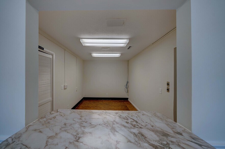 More Photos Of 8811 Front Beach Rd, Panama City Beach Medical For Lease