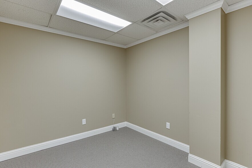 More Photos Of 743 Church St, Buford Industrial For Sale