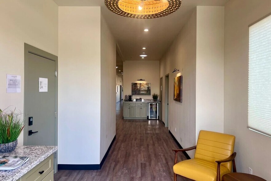 More Photos Of 16020 N 37th St, Phoenix Assisted Living For Sale