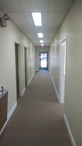 More Photos Of 1235 E Davis, Arlington Heights Office For Lease