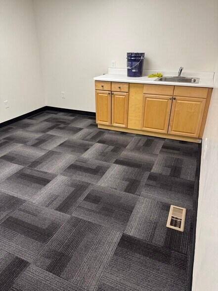 More Photos Of 3555 S 700 W, Salt Lake City Warehouse For Lease