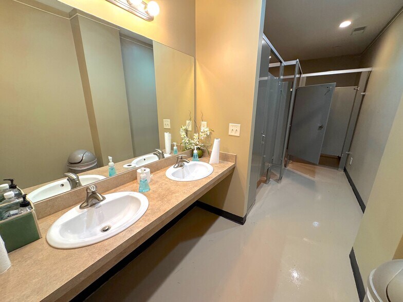 More Photos Of 15817 GA-106, Martin Religious Facility For Sale