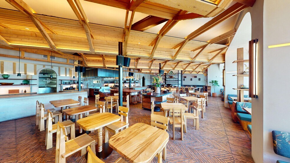 More Photos Of 1432 W 31st St, Minneapolis Storefront Retail Residential For Lease