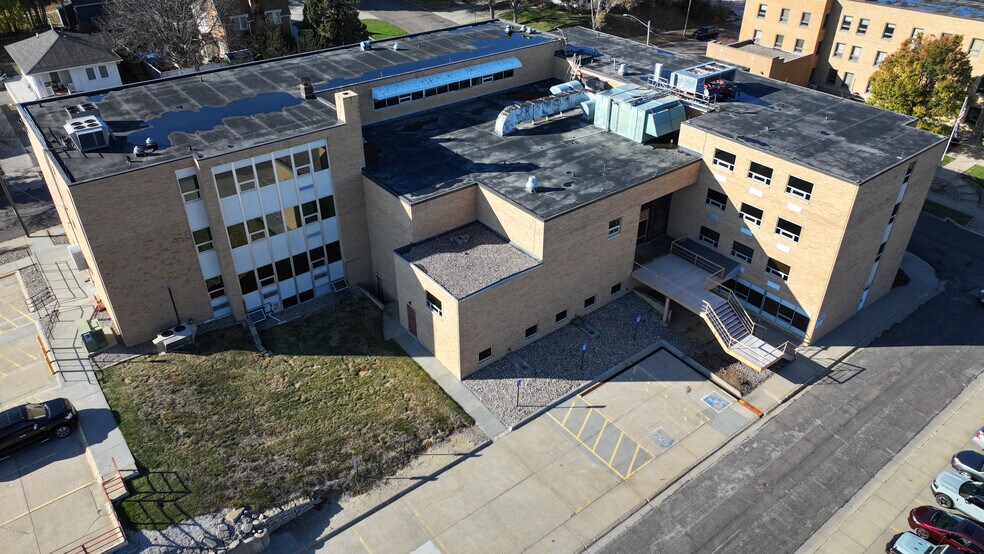 More Photos Of 109 N 15th St, Norfolk Medical For Sale