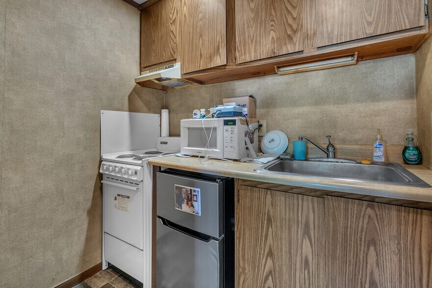 More Photos Of 3033 S P St, Elwood Apartments For Sale