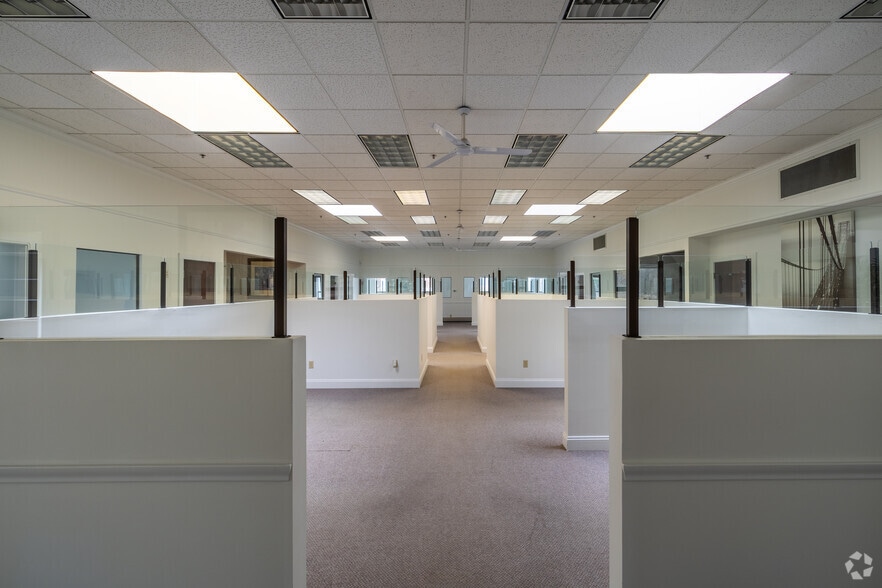 More Photos Of 151 Harrison St, Athol Manufacturing For Sale