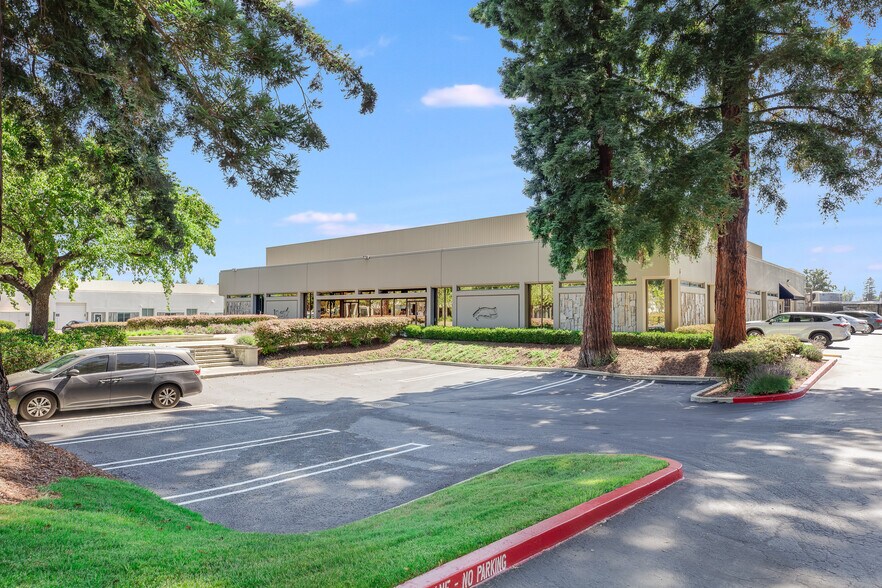 More Photos Of 390-392 Potrero Ave, Sunnyvale Research And Development For Lease