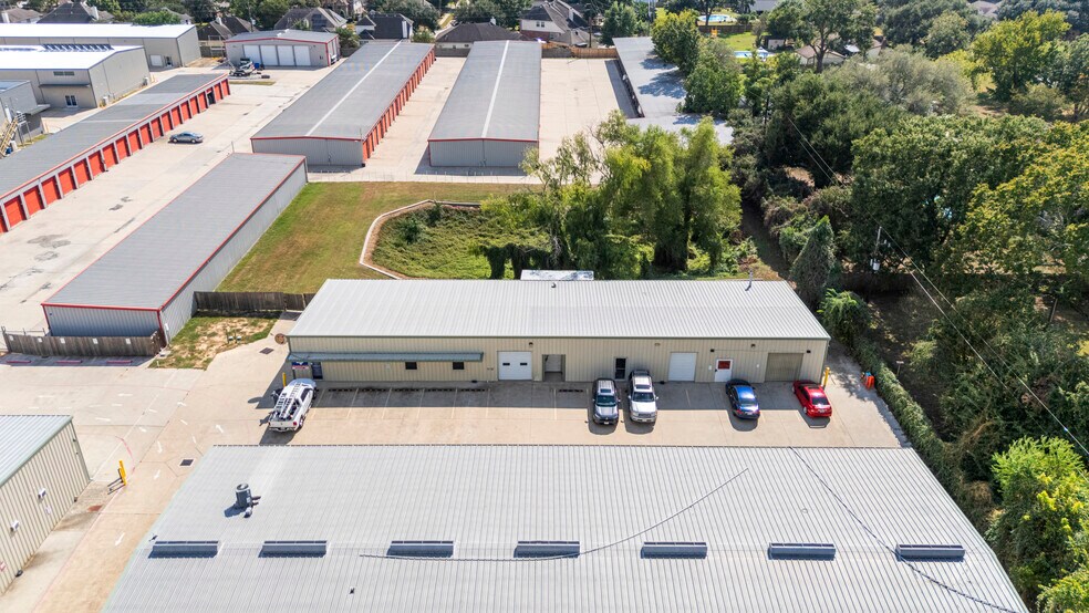 More Photos Of 11703-11711 Spring Cypress Rd, Tomball Unknown For Lease