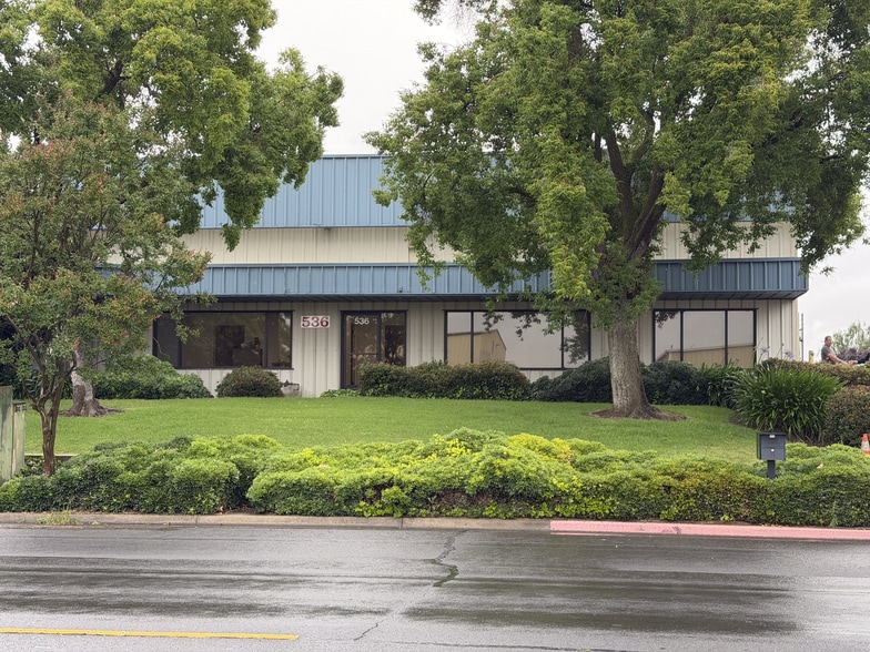Primary Photo Of 536 Hi Tech Pky, Oakdale Warehouse For Lease