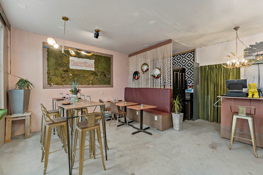 More Photos Of 848 Duss Ave, Ambridge Storefront Retail Residential For Sale