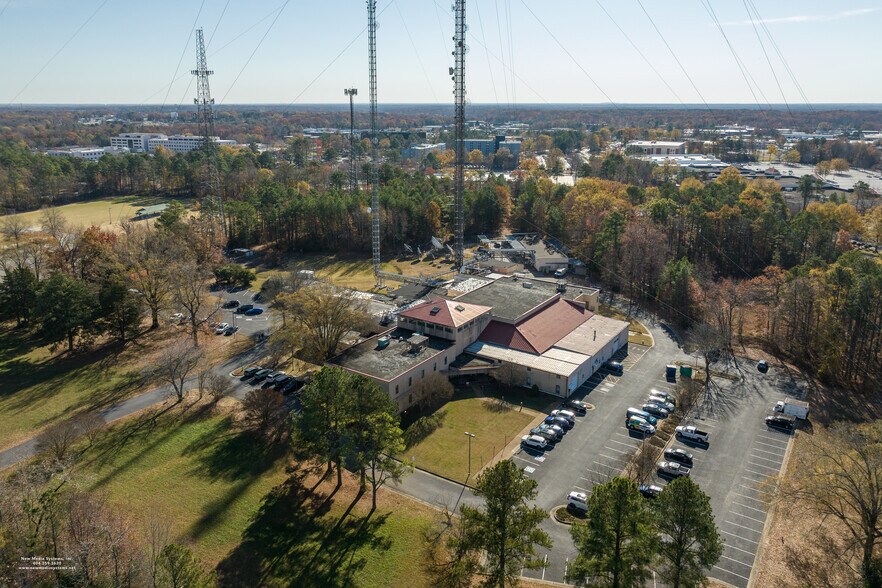 Primary Photo Of 23 Sesame St, Richmond Telecom Hotel Data Hosting For Sale