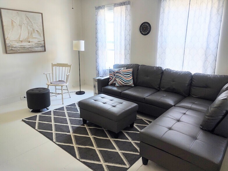 More Photos Of 22 Chestnut St, Brattleboro Apartments For Sale