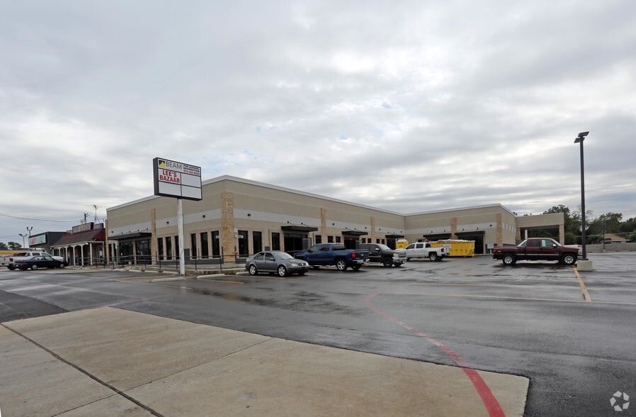 Primary Photo Of 3708 E Rosedale St, Fort Worth General Retail For Lease