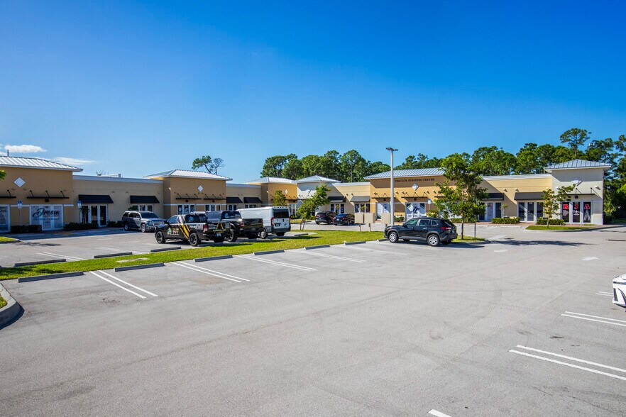 Primary Photo Of 330 NW Enterprise Dr, Port Saint Lucie Showroom For Lease