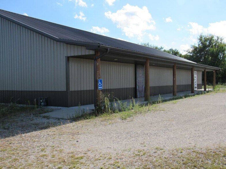 More Photos Of 975 E Daniel Dr, Mount Vernon Manufacturing For Sale