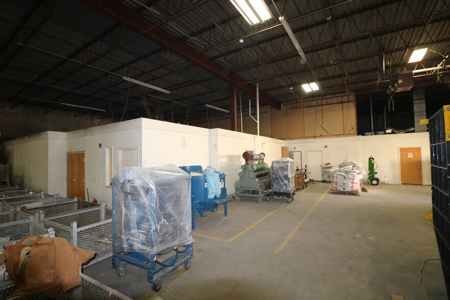 More Photos Of 1633 Republic Rd, Huntingdon Valley Warehouse For Sale