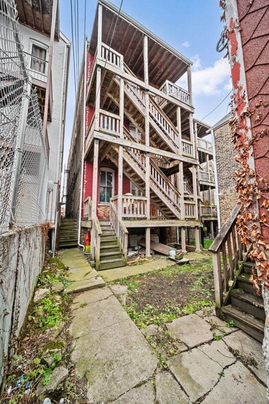 More Photos Of 2236 W 19th St, Chicago Apartments For Sale