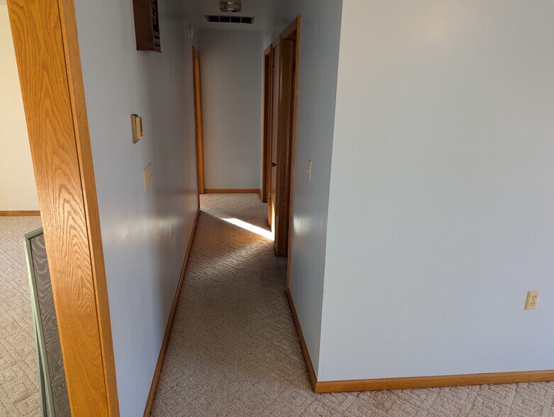 More Photos Of 340 Elm St E, Canova Sports And Entertainment For Sale