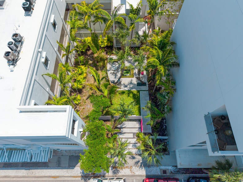 More Photos Of 1386 5th St, Sarasota Land For Sale