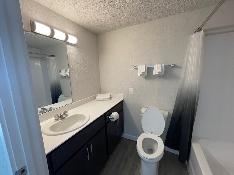 More Photos Of 4380 W Pierson Rd, Flint Apartments For Sale