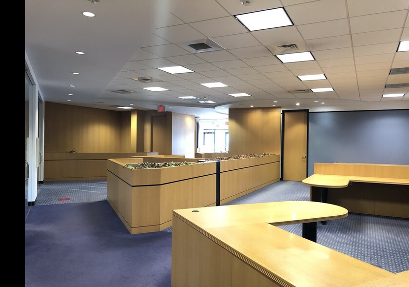 More Photos Of 1803 Mount Rose Ave, York Light Manufacturing For Lease