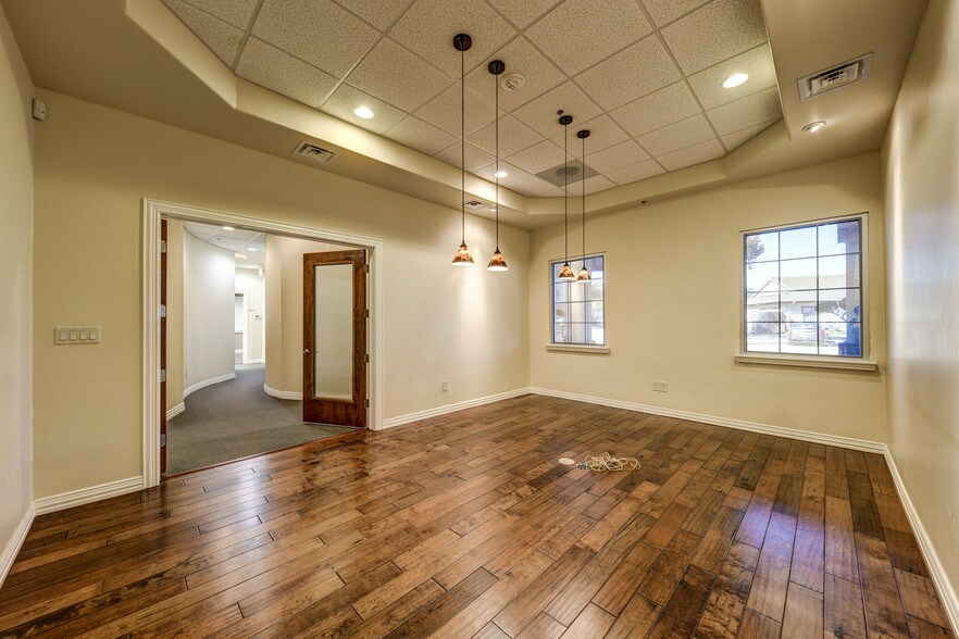 More Photos Of 1001 Long Prairie Rd, Flower Mound Medical For Sale
