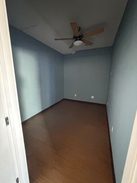 More Photos Of 4749 E Ben White Blvd, Austin Distribution For Lease