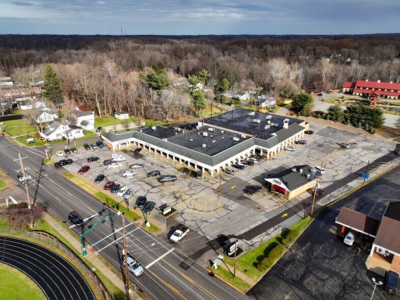 More Photos Of 9177 Chillicothe Rd, Kirtland Unknown For Lease