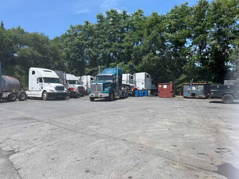 More Photos Of 2929 Valley Ave, Winchester Truck Terminal For Lease
