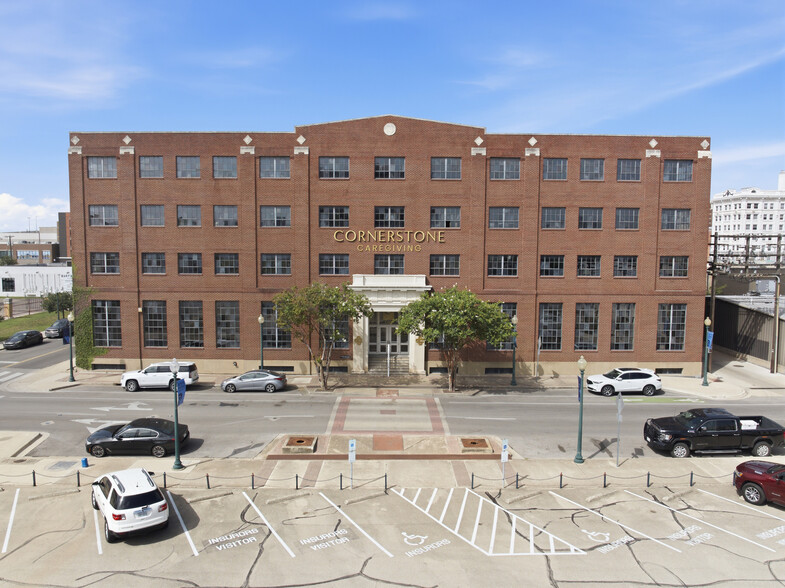 Primary Photo Of 225 S 5th St, Waco Office For Lease