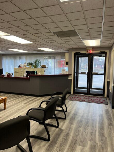 More Photos Of 4711 Mission Rd, Mission Office For Sale