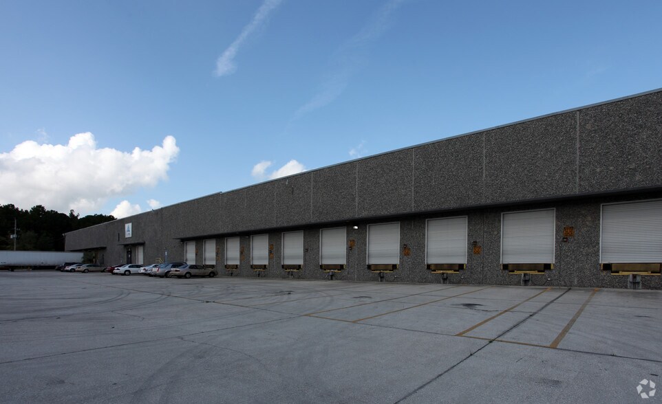 More Photos Of 1550 Ellis Rd N, Jacksonville Warehouse For Lease