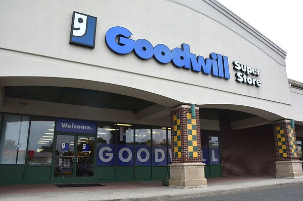 More Photos Of 1212-1232 Farmington Ave, Bristol Unknown For Lease