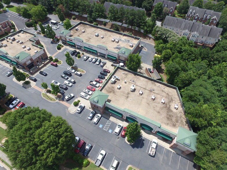 More Photos Of 920 Woodstock Rd, Roswell Storefront For Lease