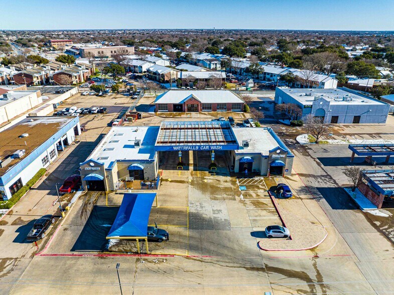 More Photos Of 811 S Greenville Ave, Allen Carwash For Sale