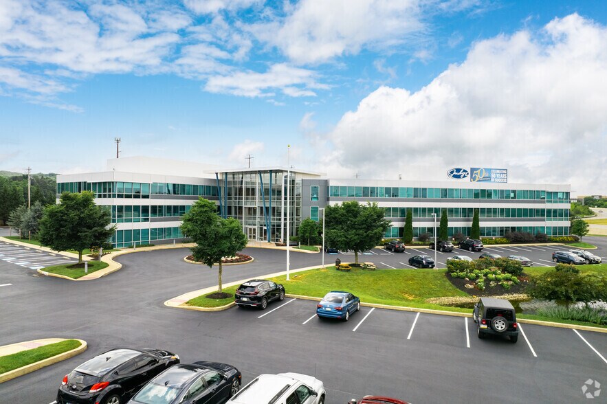 More Photos Of 151 S Warner Rd, Wayne Office For Lease