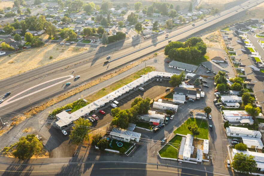 More Photos Of 4278 Grape Dr, Moses Lake Apartments For Sale