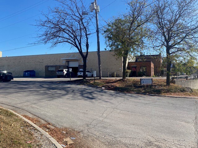 More Photos Of 1760 Frebis Ave, Columbus Warehouse For Lease