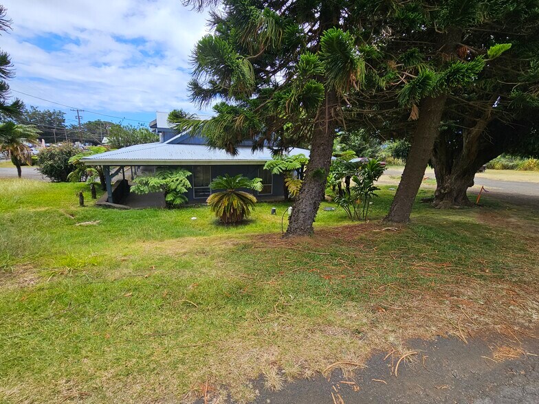 More Photos Of 95-5673 Mamalahoa, Naalehu Restaurant For Sale