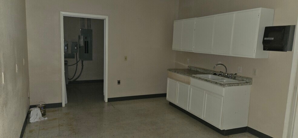 More Photos Of 2725 Wilson Rd, Humble Religious Facility For Lease