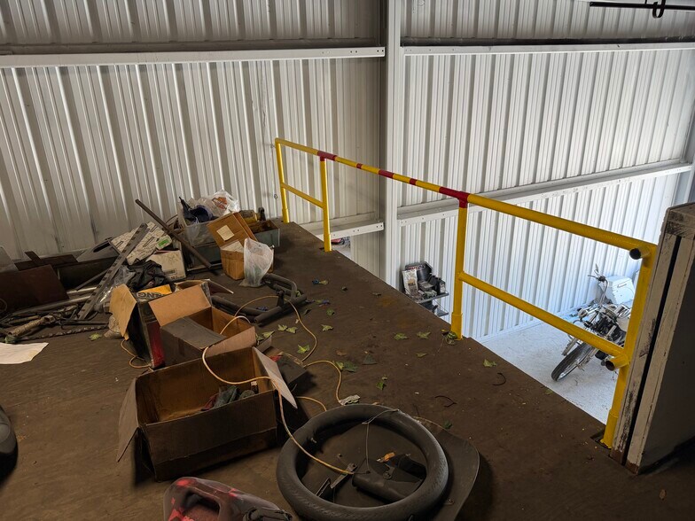 More Photos Of 15921 N Florida Ave, Lutz Warehouse For Sale