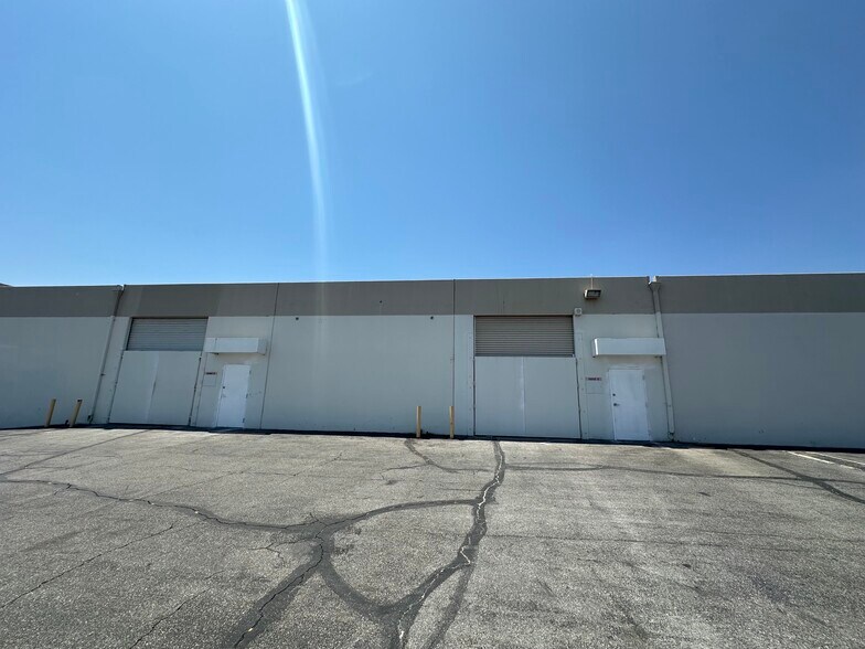 More Photos Of 5102-5108 Azusa Canyon Rd, Irwindale Unknown For Lease