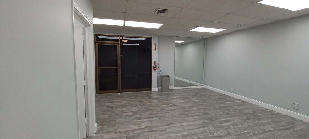 More Photos Of 2333 N State Road 7, Margate Medical For Lease