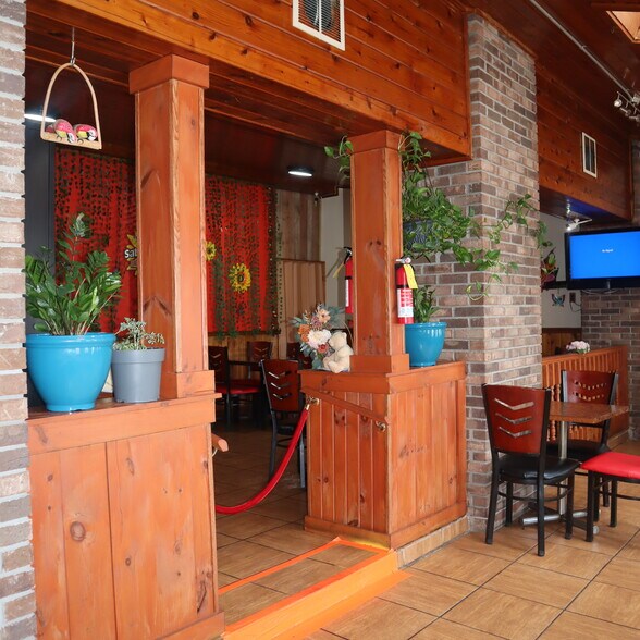 More Photos Of 401 W Dominick St, Rome Restaurant For Sale