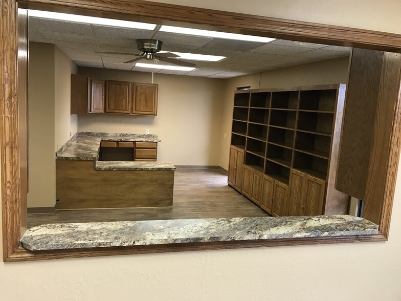 More Photos Of 916 SW 38th St, Lawton Medical For Lease