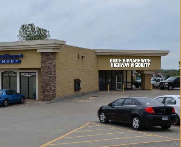 More Photos Of 1103 S US Highway 169, Smithville Storefront Retail Office For Lease
