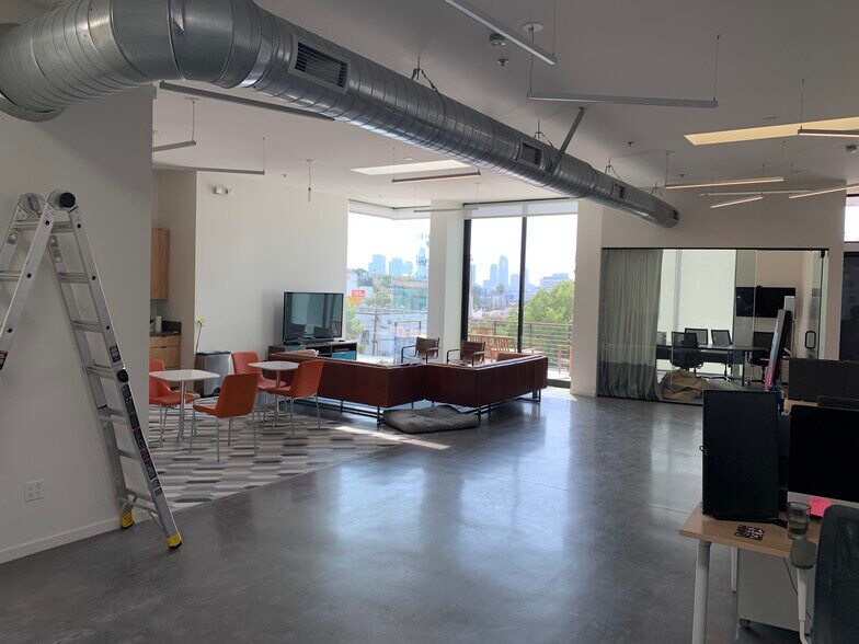 More Photos Of 2219 Aaron St, Los Angeles Loft Creative Space For Lease